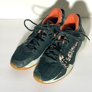 Nike Freak 2 GS Youth Size 6Y Basketball Shoes